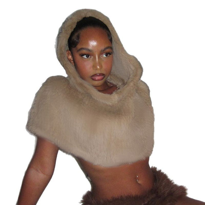 Ladies Hooded Faux Fur Cape Lune London