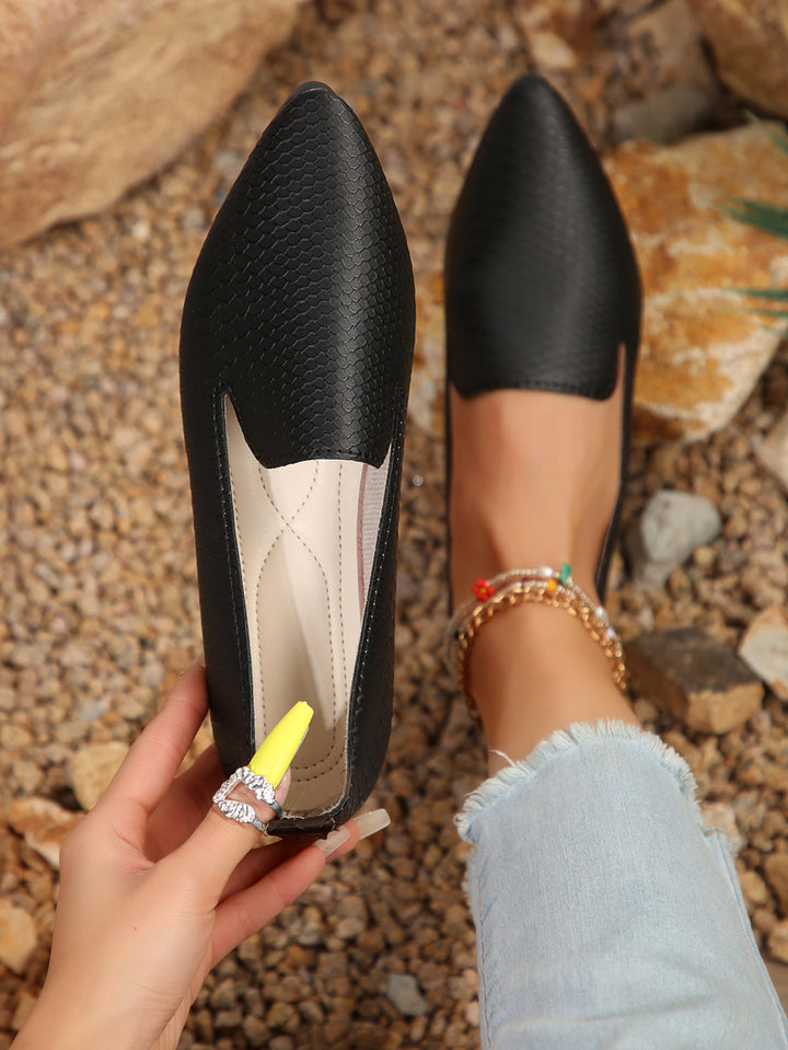 Ladies leather pointed toe slippers Lune London