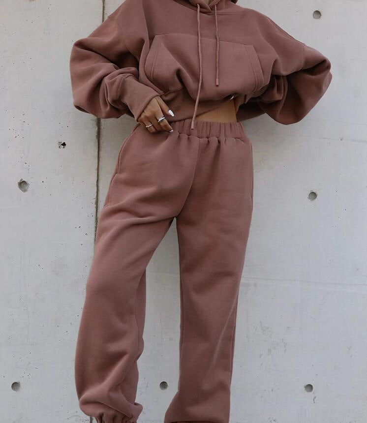 Lune London women's casual sweatshirt and jogger pant set