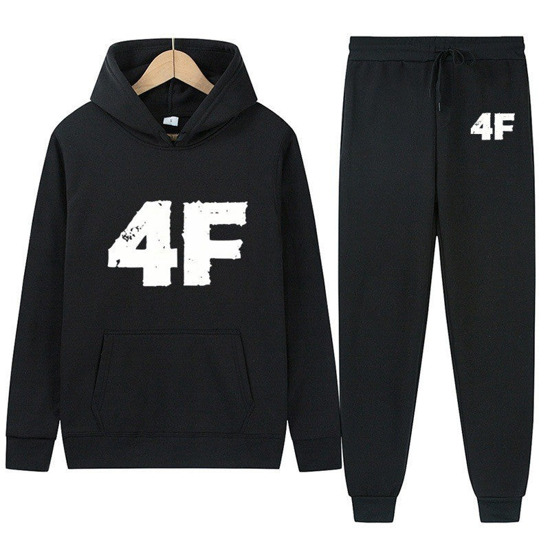 Women’s hoodie and joggers set with sporty comfort Chic & Stil