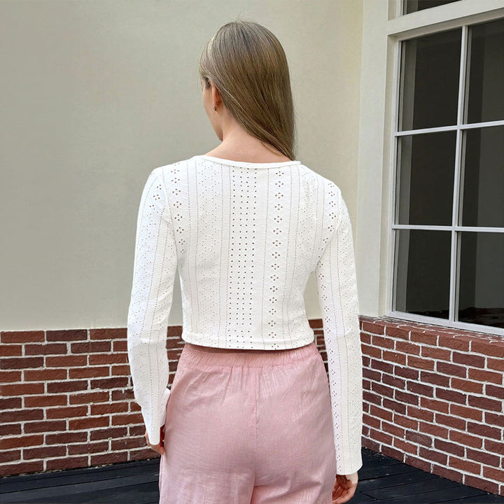 Short-sleeved women’s shirt with an elegant lace and delicate eyelet embroidery Chic & Stil