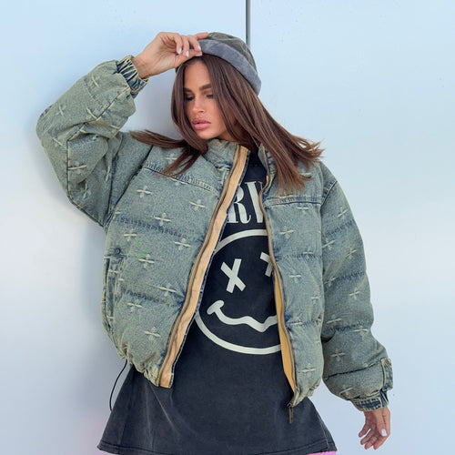 Oversized denim jacket for women with a quilted design and impressive details Lune London