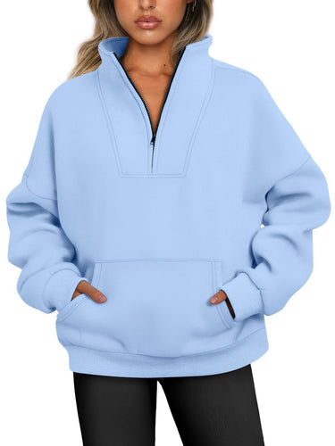 Pull femme décontracté avec col montant et poche kangourou pratique Lune London