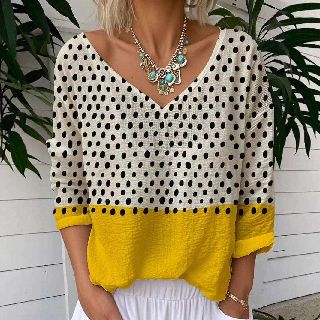 Top for women with polka dot print and chic and stylish color