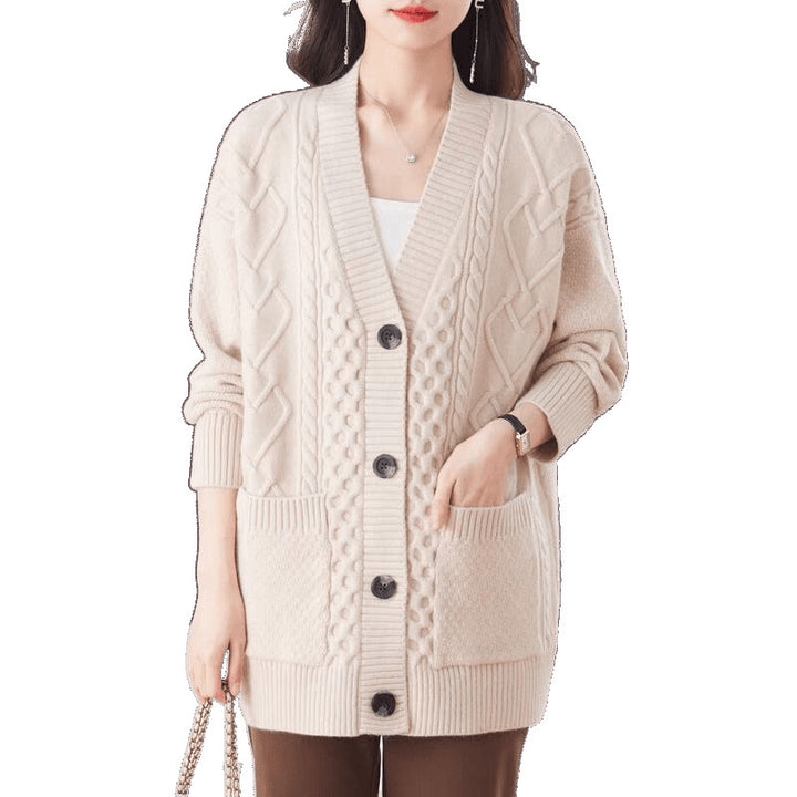 Ladies comfortable pullover with large cable pattern Lune London