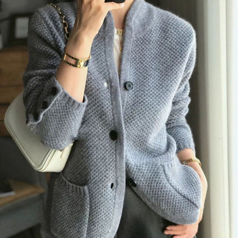 Cardigan for women with structured design and practical pockets Lune London
