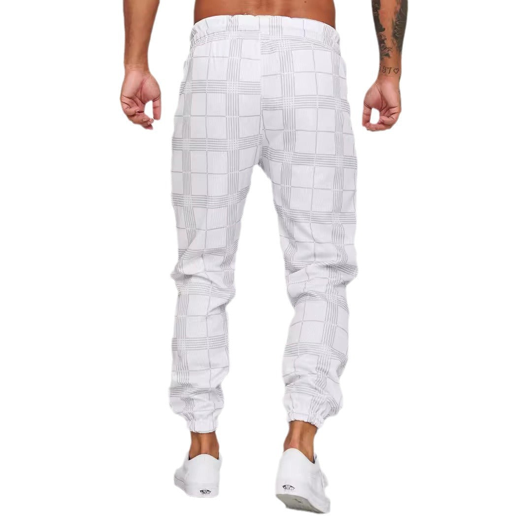 Carrot sport pants for men with elastic waist and practical pockets Lune London