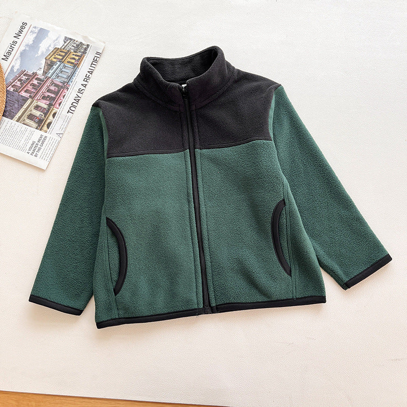 Veste en polaire pour femmes avec col haut et poches zippées pratiques Chic & Stil