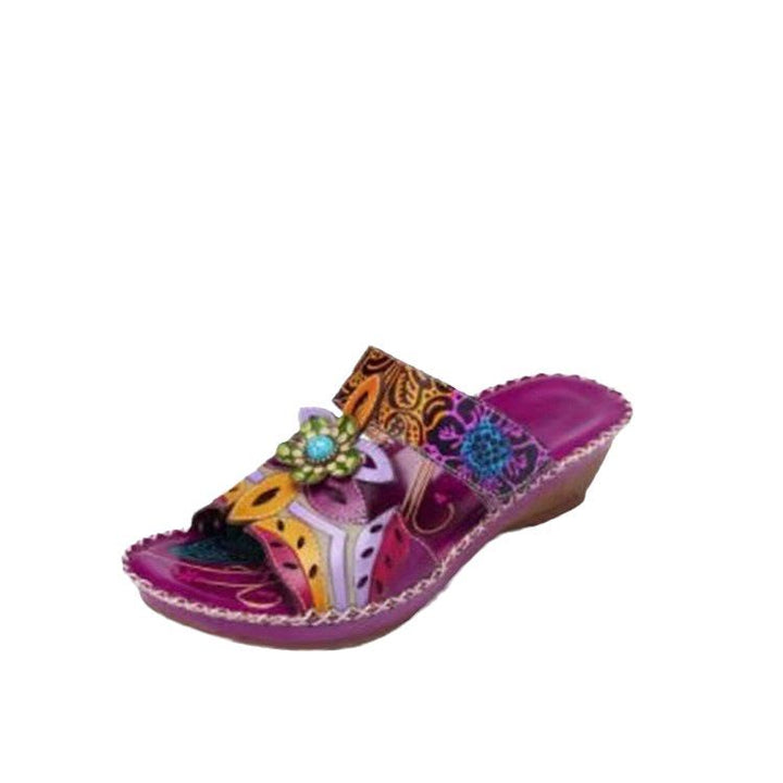 Strappy sandals for women with floral accents and ergonomic sole technology Lune London