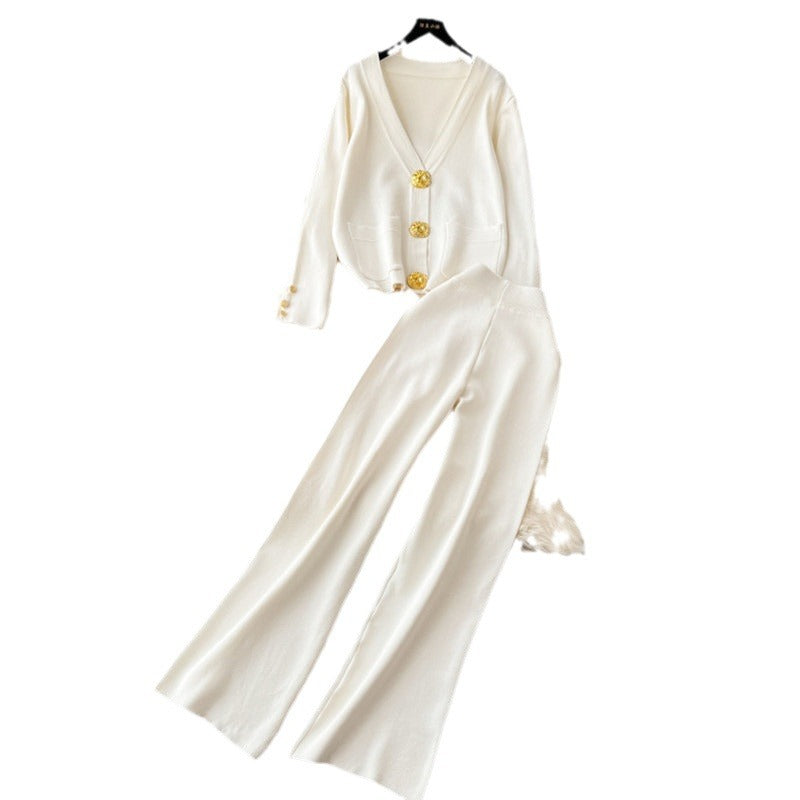 Elegant knitted loungewear set for women with decorative buttons and wide leg Lune London