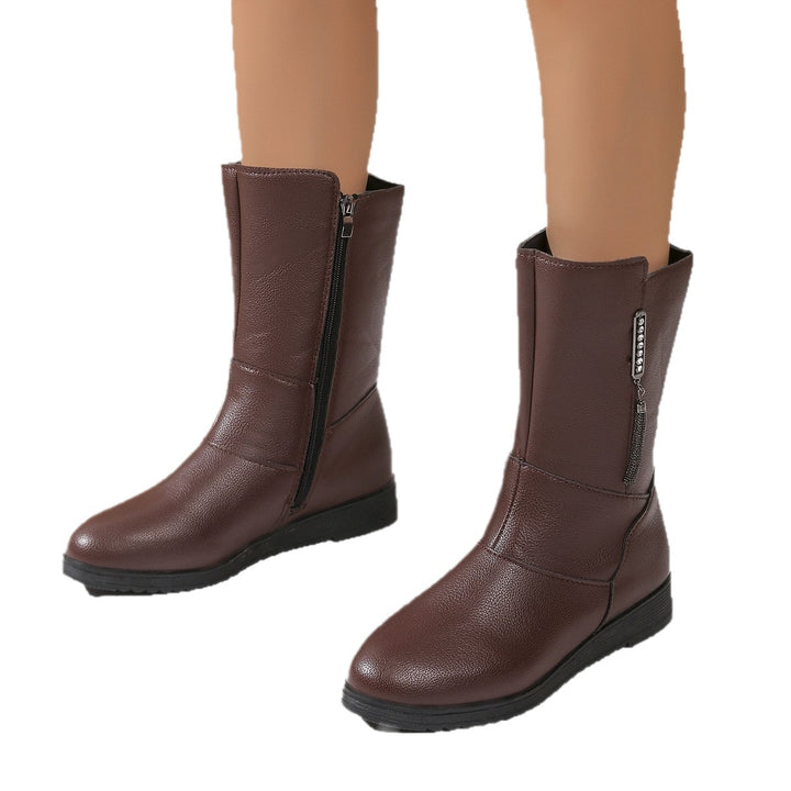 Trendy women's boots with elegant zipper and comfortable sole Lune London