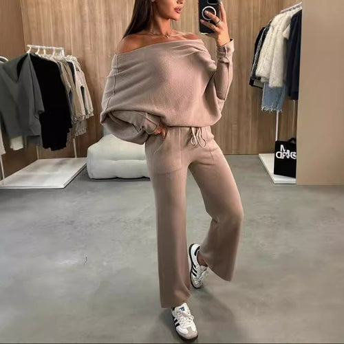 Ladies casual and elegant knitted set with a loose fit Lune London