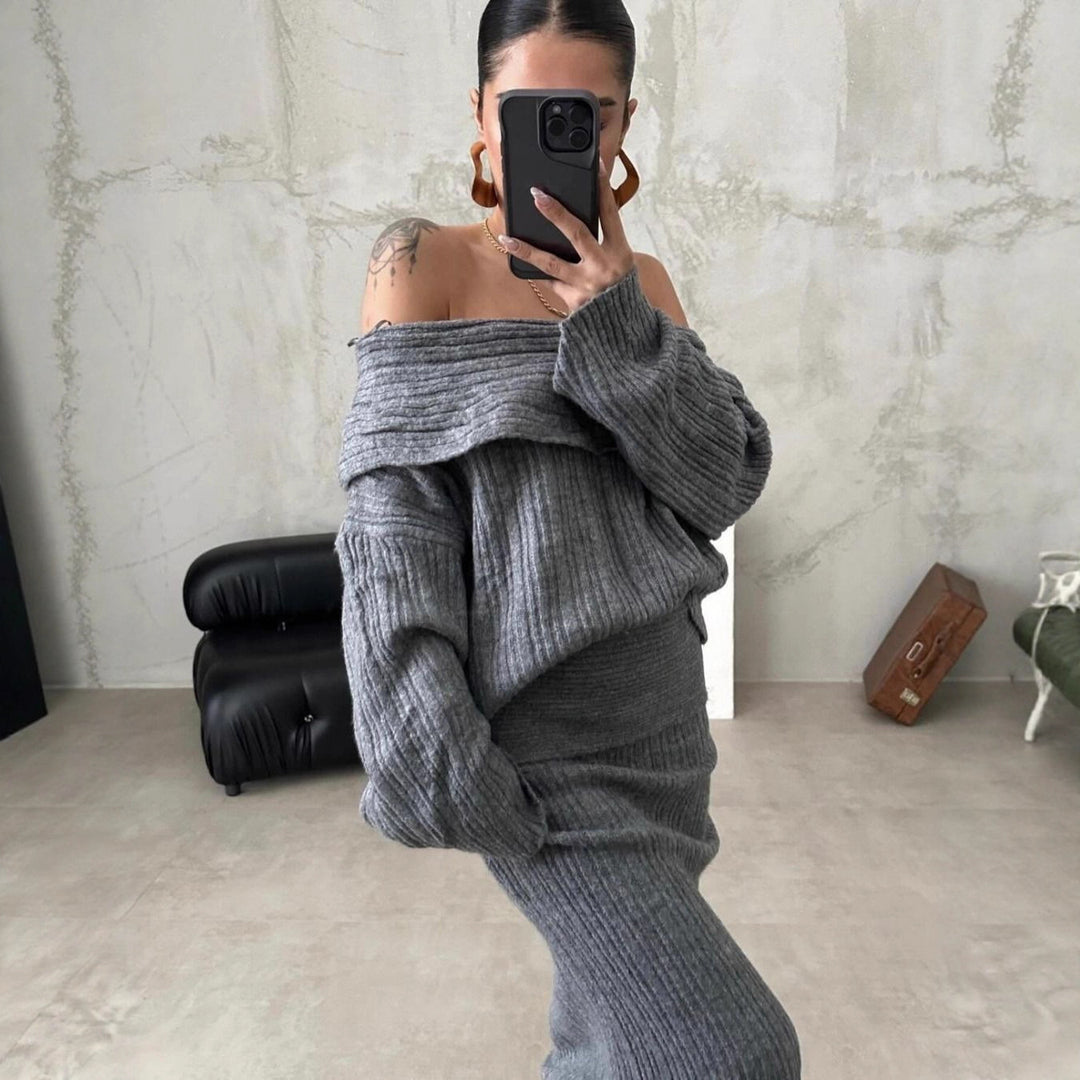 Knitted outfit for women with oversized collar and fitted cut Lune London