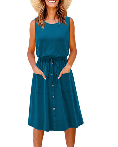 Elegant casual dress for women with button detail and practical pockets Lune London