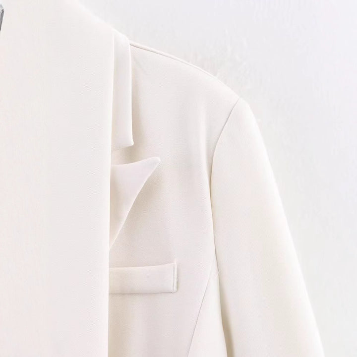 Elegant ladies' jacket with removable collar and decorative belt Lune London