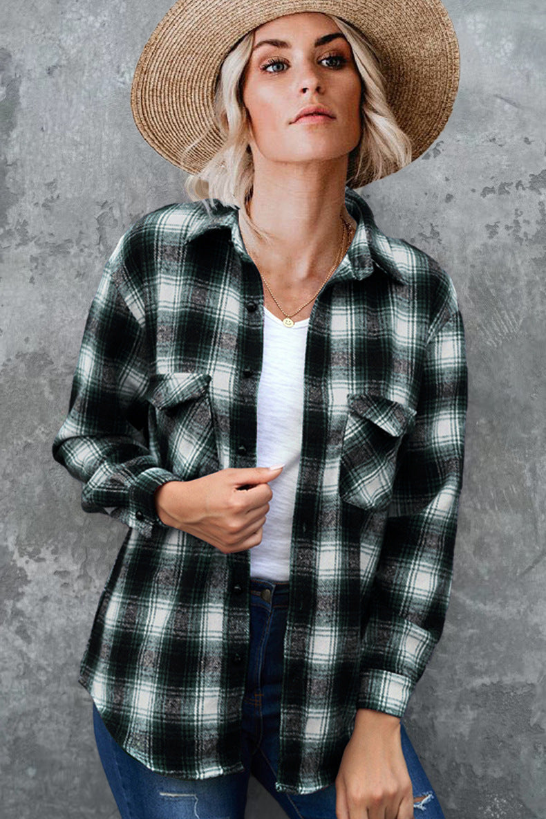 Flannel shirt for women with a check pattern and patch pockets Lune London