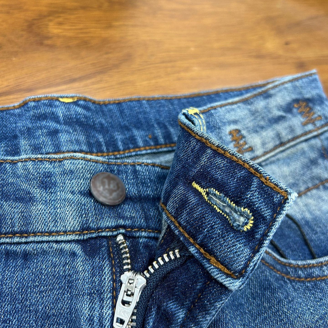 Denim jeans for women, wide fit, vintage style, high waist and stylish wash Lune London