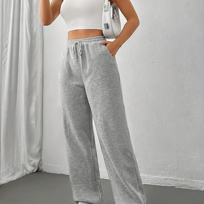 Casual wide women's jogger pants with elastic waistband and practical pockets Lune London