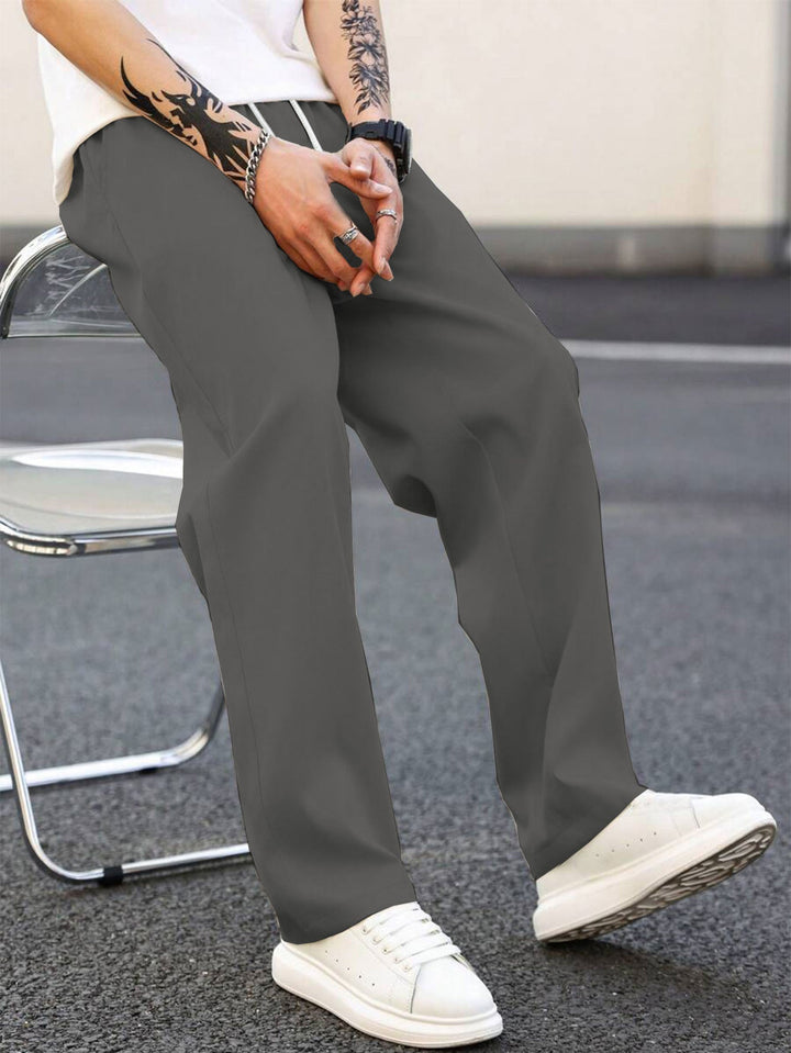 Men's Fashionable Leisure Pants with A Loose Fit and Elastic Waistband Lune London