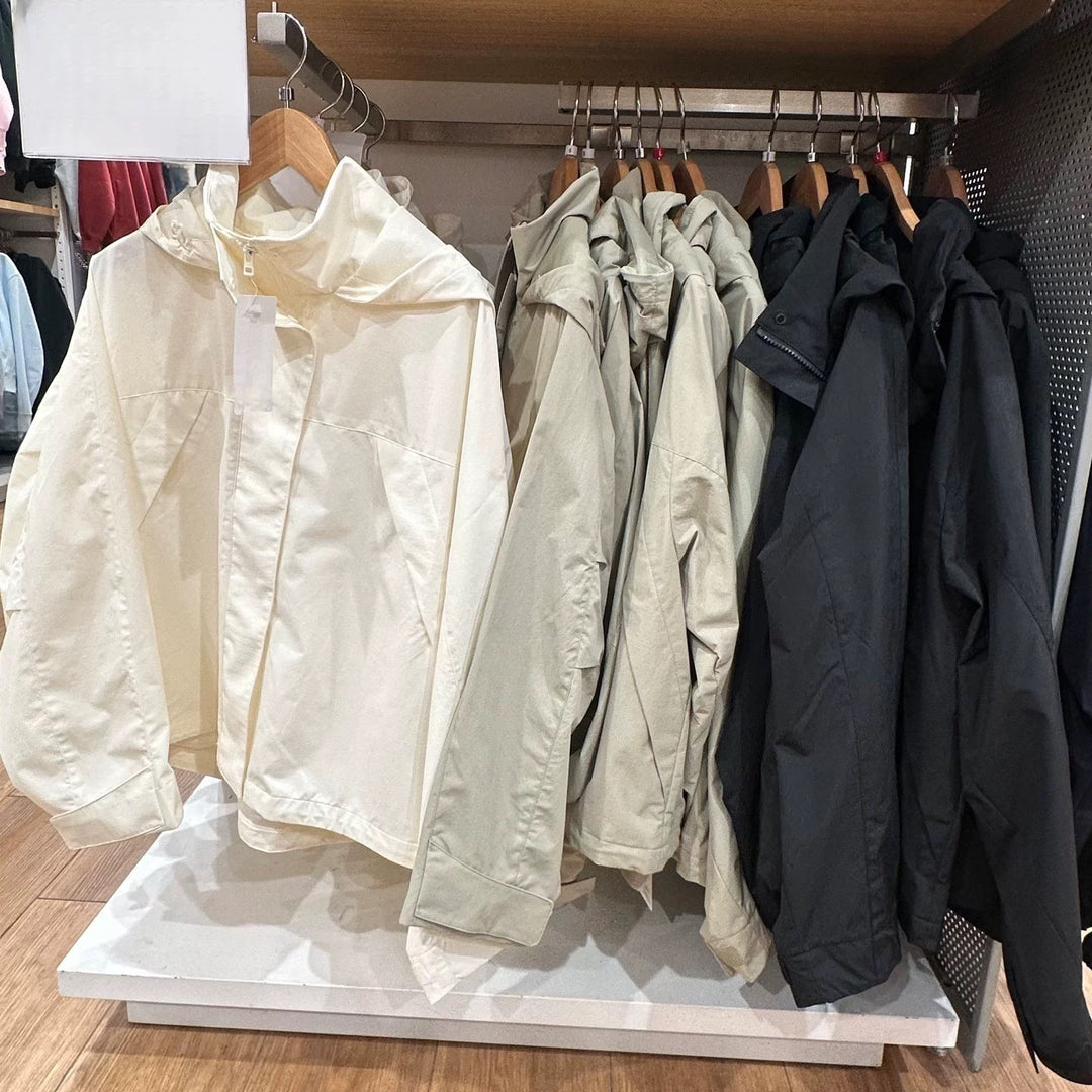 Veste de transition légère pour femmes avec fermeture éclair sur toute la longueur et col haut Chic & Stil