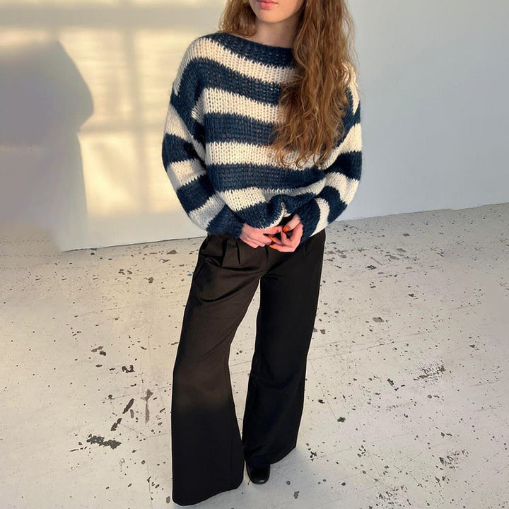 Ladies Fashion Knitted Sweater with Casual Oversized Fit Lune London