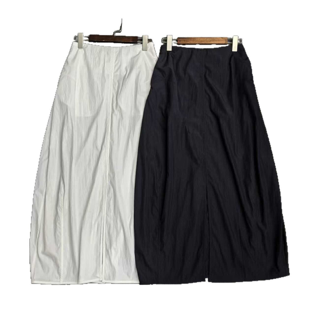 Women's maxi skirt with side slits and large pockets Lune London