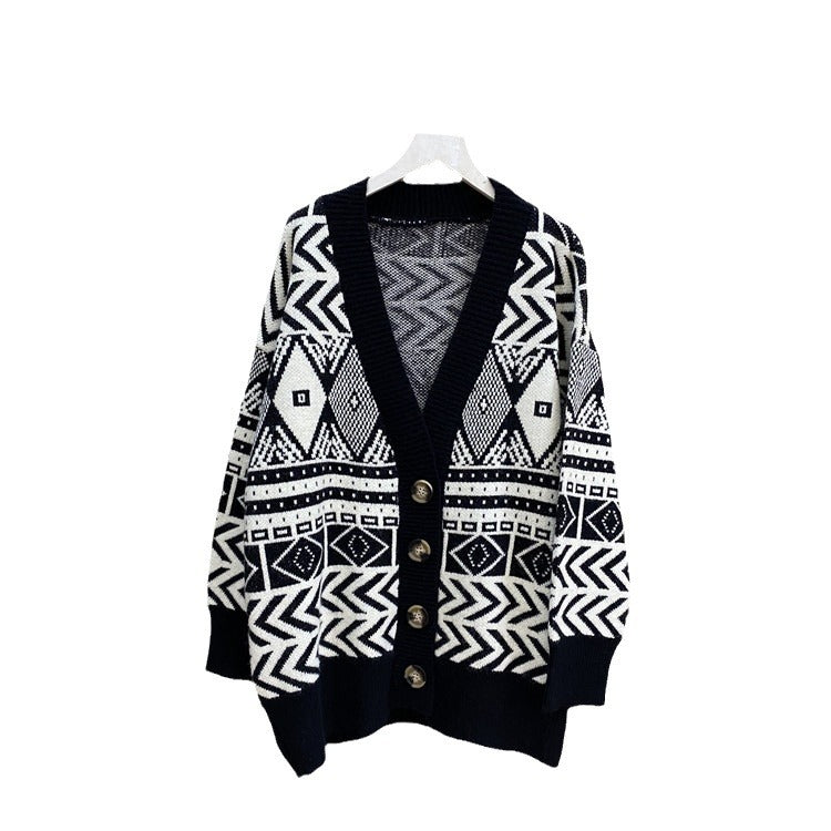 Oversized knitted jacket for women with geometric pattern Lune London