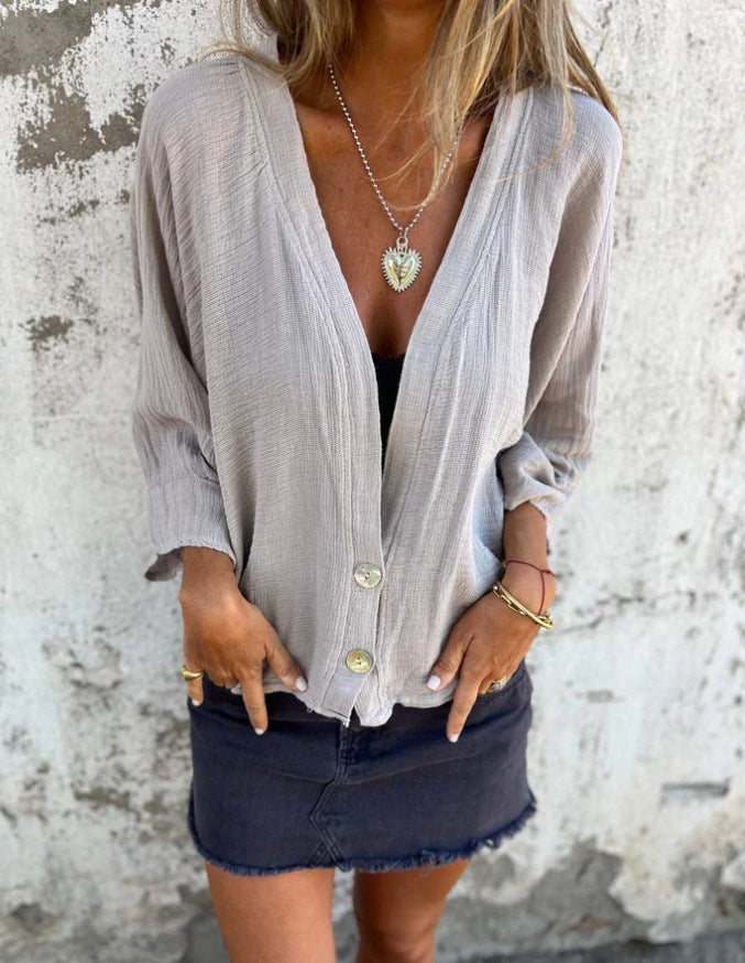 Ladies light and casual button cardigan Lune London