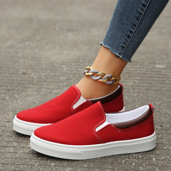 Women’s slip-on leisure shoes with elastic access and a non-slip sole Lune London