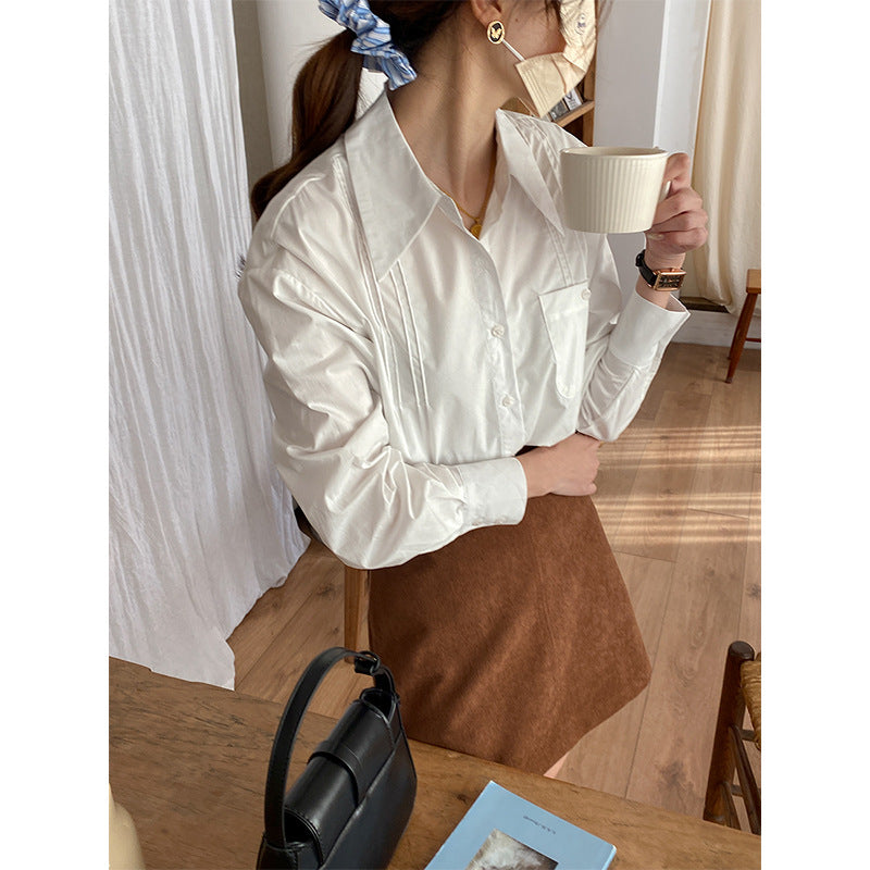 Women's classic blouse with fine pleats Chic & Stil