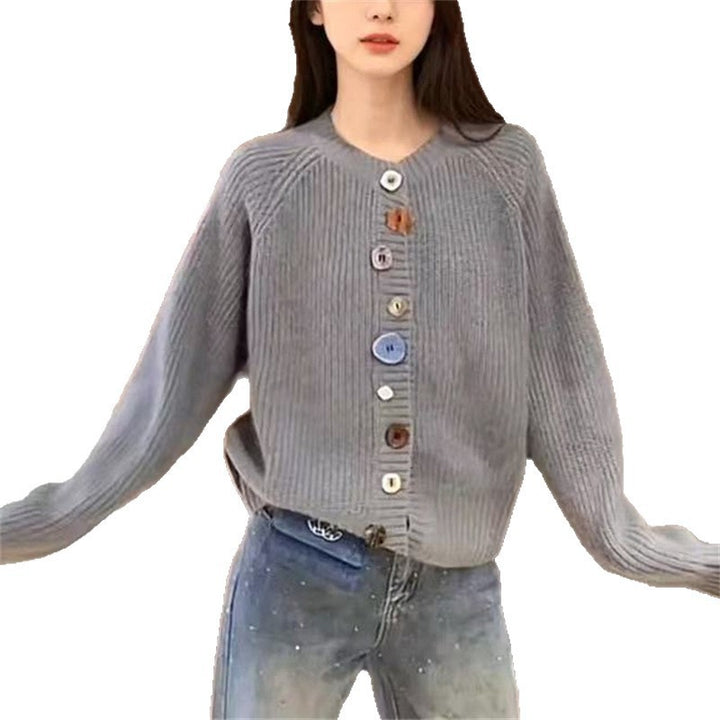 Cardigan en maille pour femmes avec des détails de boutons colorés et un matériau texturé Chic & Stil