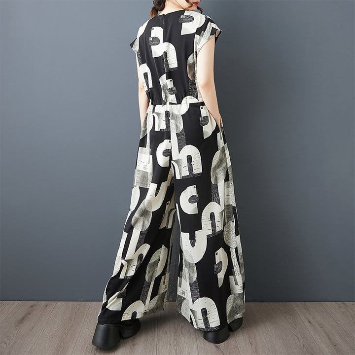 Chic and Stylish Women’s Graphic Maxi Dress