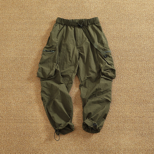 Men's cargo pants with practical pockets and elastic waistband Lune London