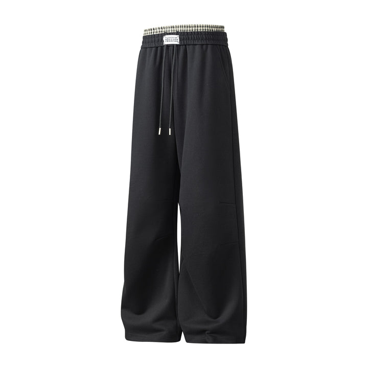 Relaxed fit leisure pants for men in breathable cotton blend with elastic waistband and side pockets Lune London