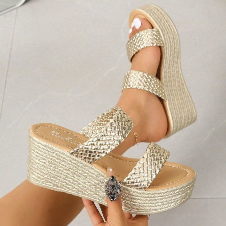 Heeled sandals with straps for women in a braided design and an elegant application of freshwater pearls Lune London