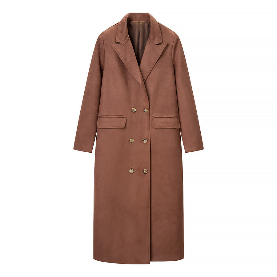 Manteau long élégant pour femmes avec patte de boutonnage double et col pratique Chic & Stil