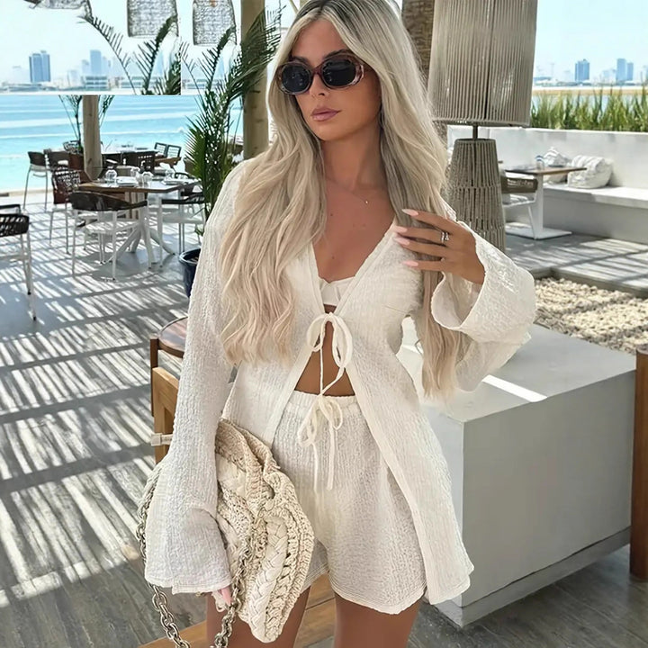 Ensemble en tricot pour femmes avec shorts décontractés et fermeture éclair à pleine longueur Chic & Stil