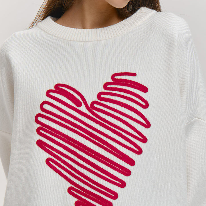 Oversized sweater for women with heart-shaped pattern Lune London