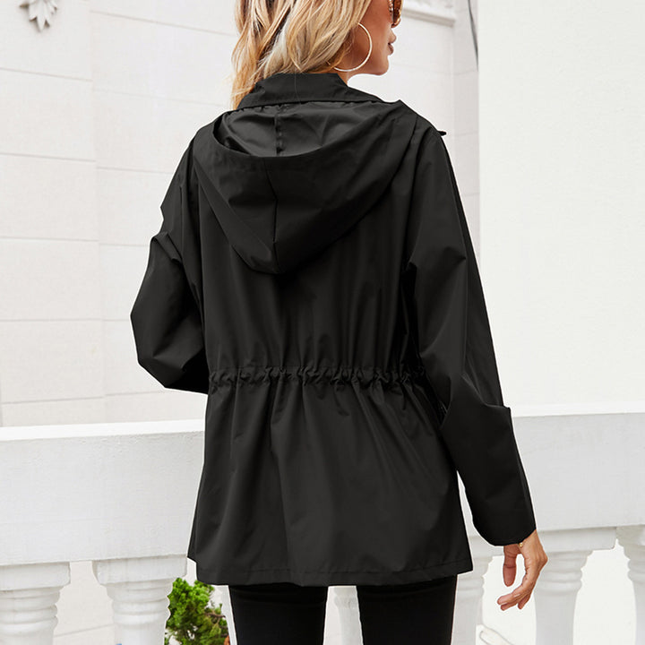 Veste de pluie légère pour femmes avec capuche et taille ajustable Lune London