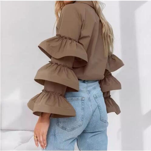 Women blouse with voluminous ruffled sleeves Lune London