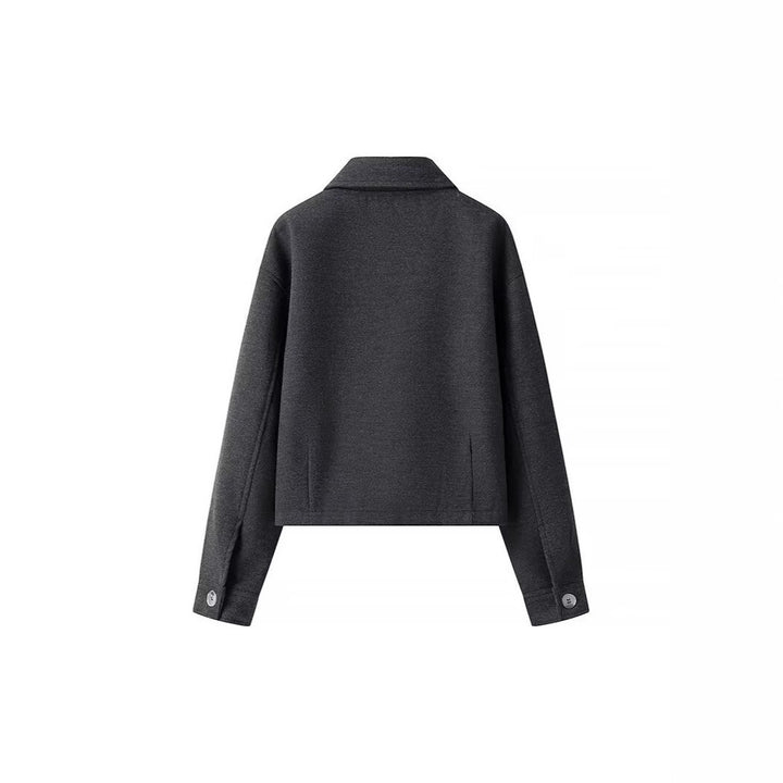 Casual cropped jacket for women with practical pockets and modern zipper Lune London