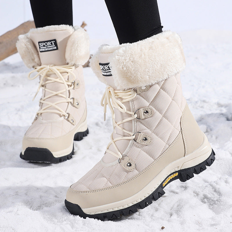 Winter boots for women with non-slip sole and warm inner lining Lune London