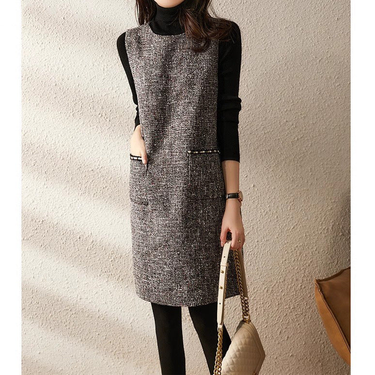 Textured shift dress for women with pockets Lune London