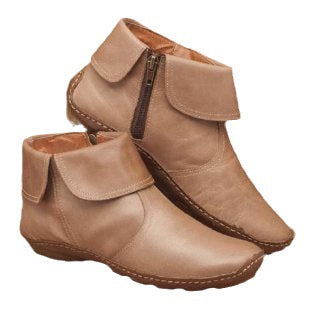 Elegant Chelsea boots for women in high-quality leather with side zipper Lune London