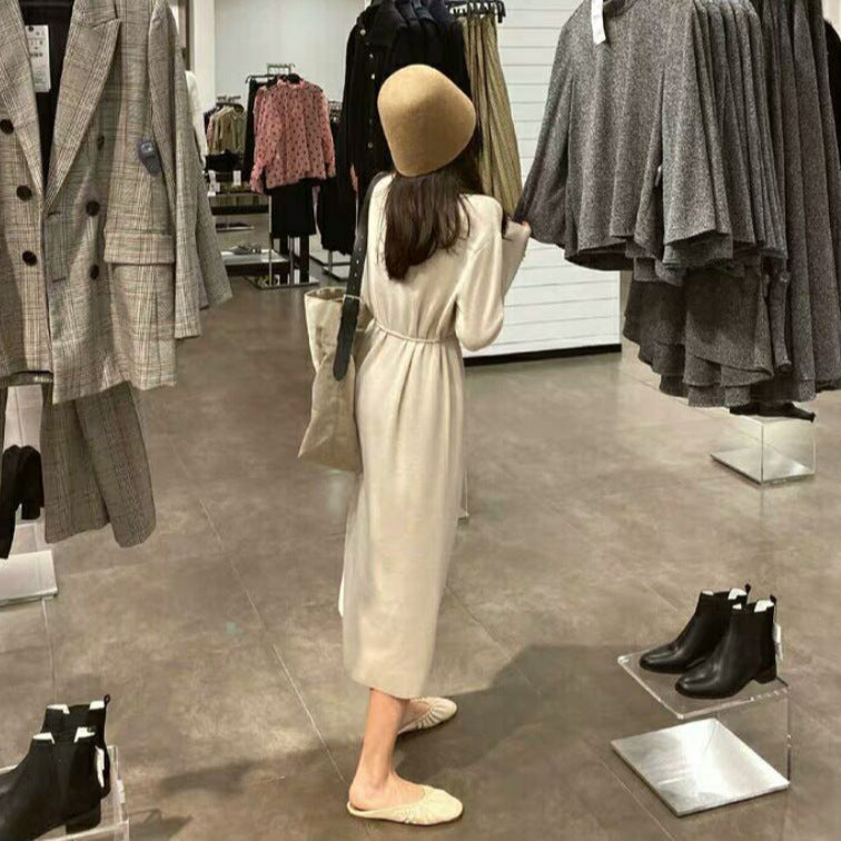 Robe tricotée mi-longue pour femme avec ceinture et fermeture à boutons Chic & Stil