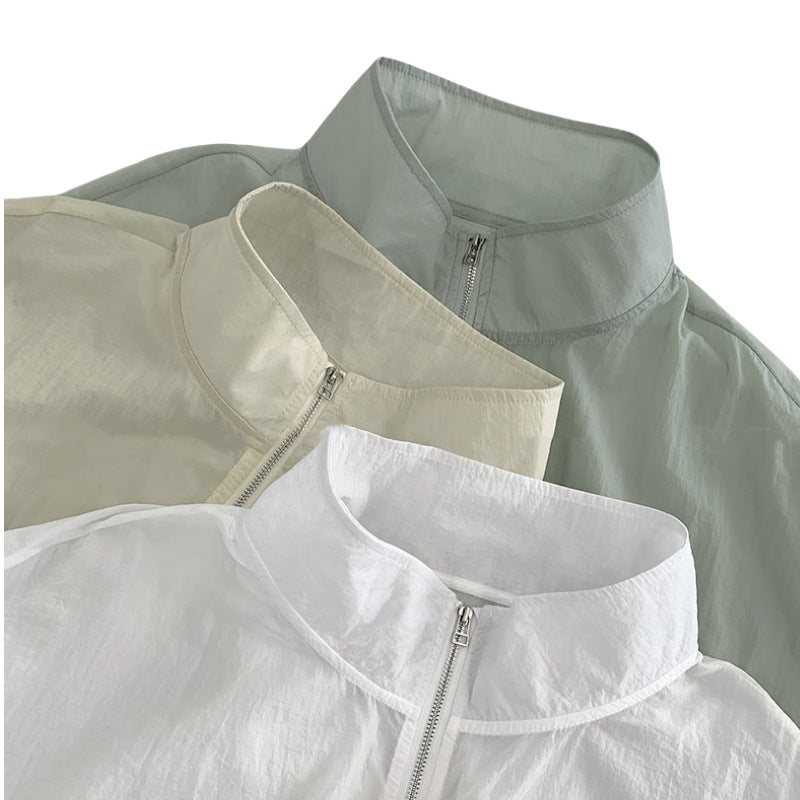 Veste coupe-vent légère pour femmes avec fermeture éclair pratique et poche kangourou Chic & Stil