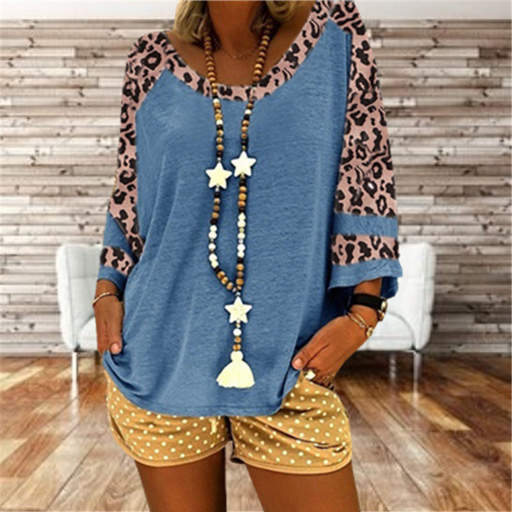 Leisure tunic for women with leopard patterns and casual fit Lune London