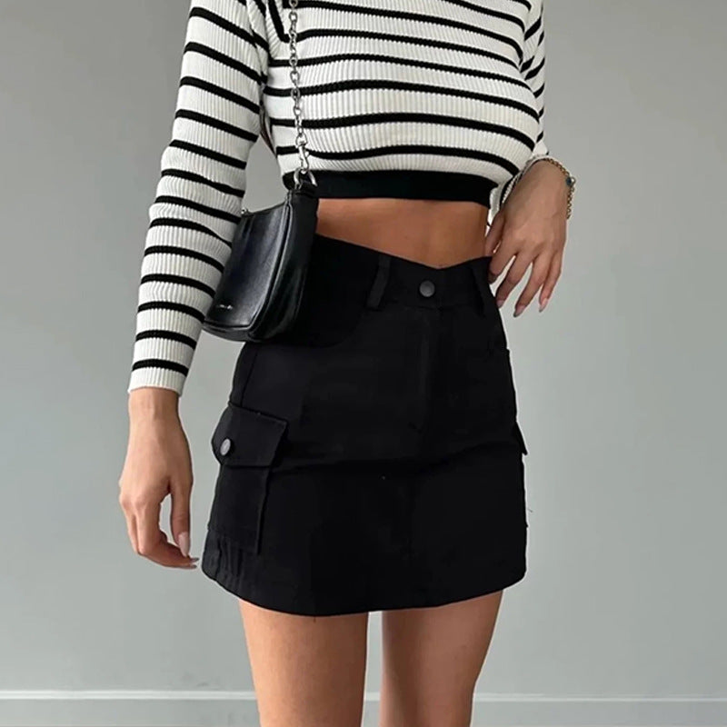 Ladies crop top with ribbed structure and tie Lune London