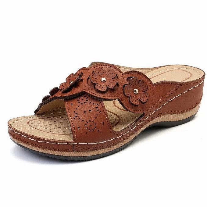 Women's shoes with floral decoration Comfortable slip-on sandals Lune London