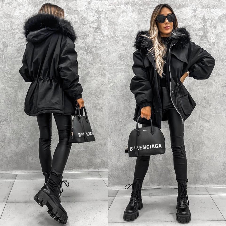 Urban winter coat for women with removable faux fur collar and practical pockets Lune London